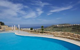 Stunning Apartment With Pool-Hosted By Sweetstay